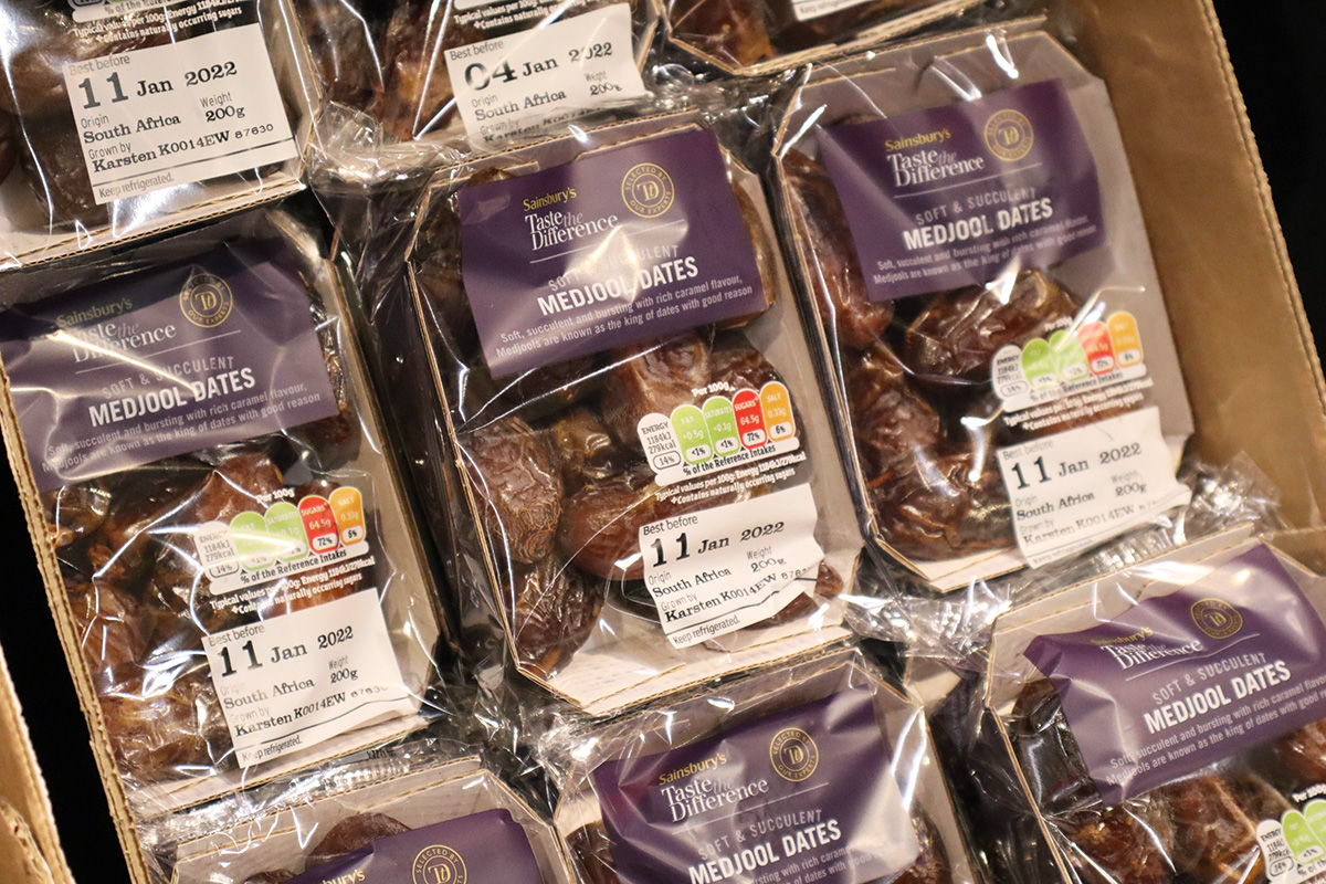 custom food packaging, sainsbury's taste the difference medjool dates